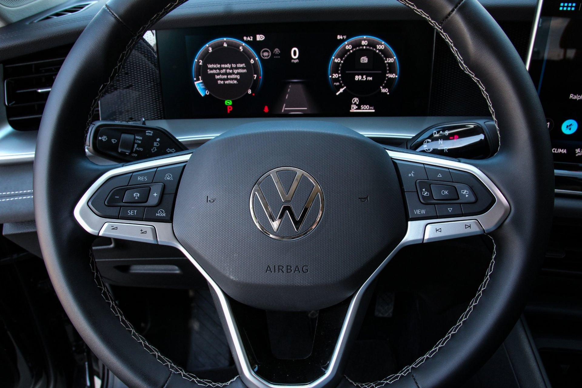 Certified 2025 Volkswagen Tiguan SE FWD image 17