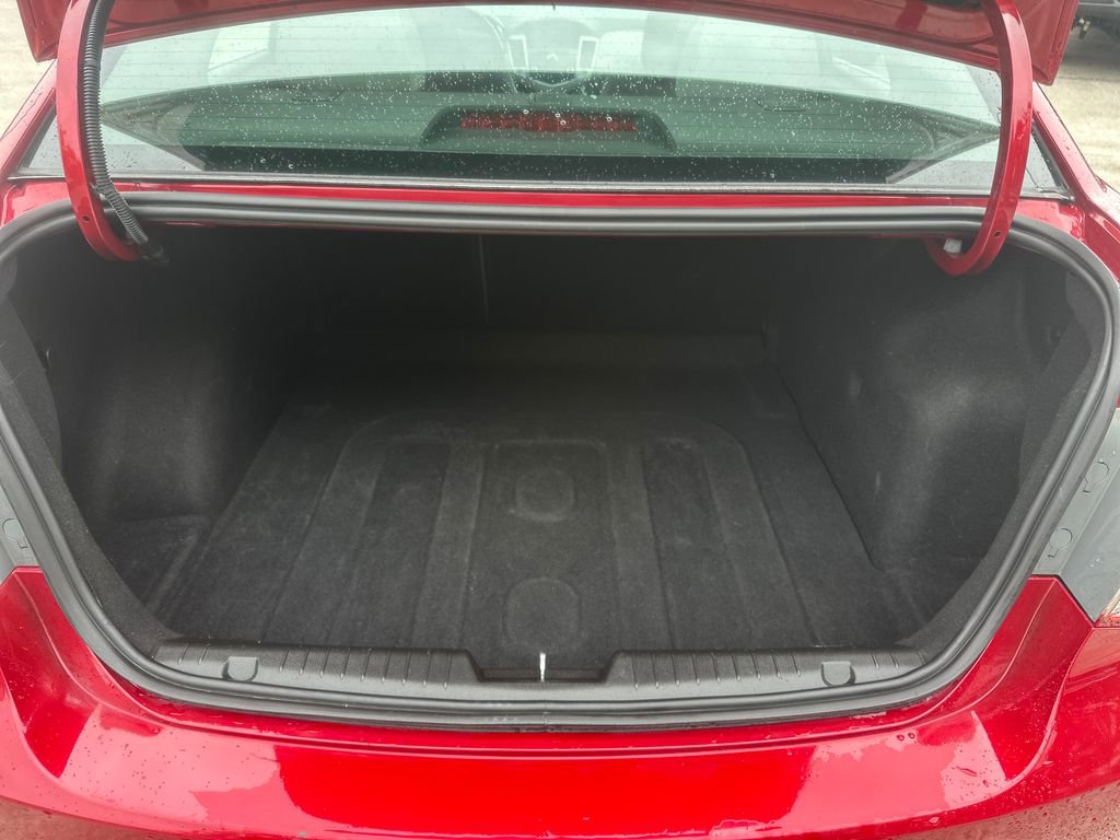 Used 2014 Chevrolet Cruze LT w/ RS Package image 12