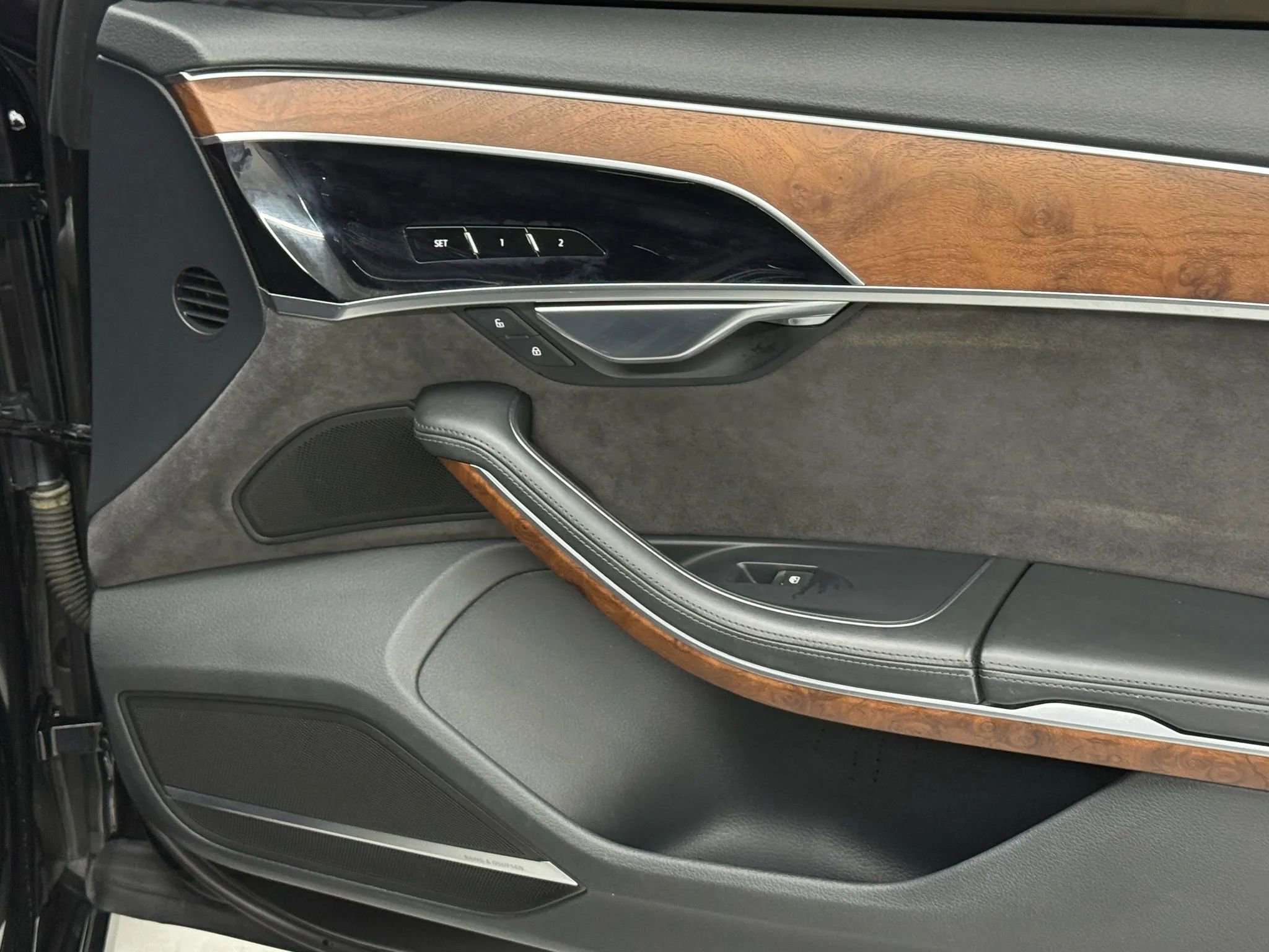 Used 2019 Audi A8 L 3.0T w/ Executive Package image 13