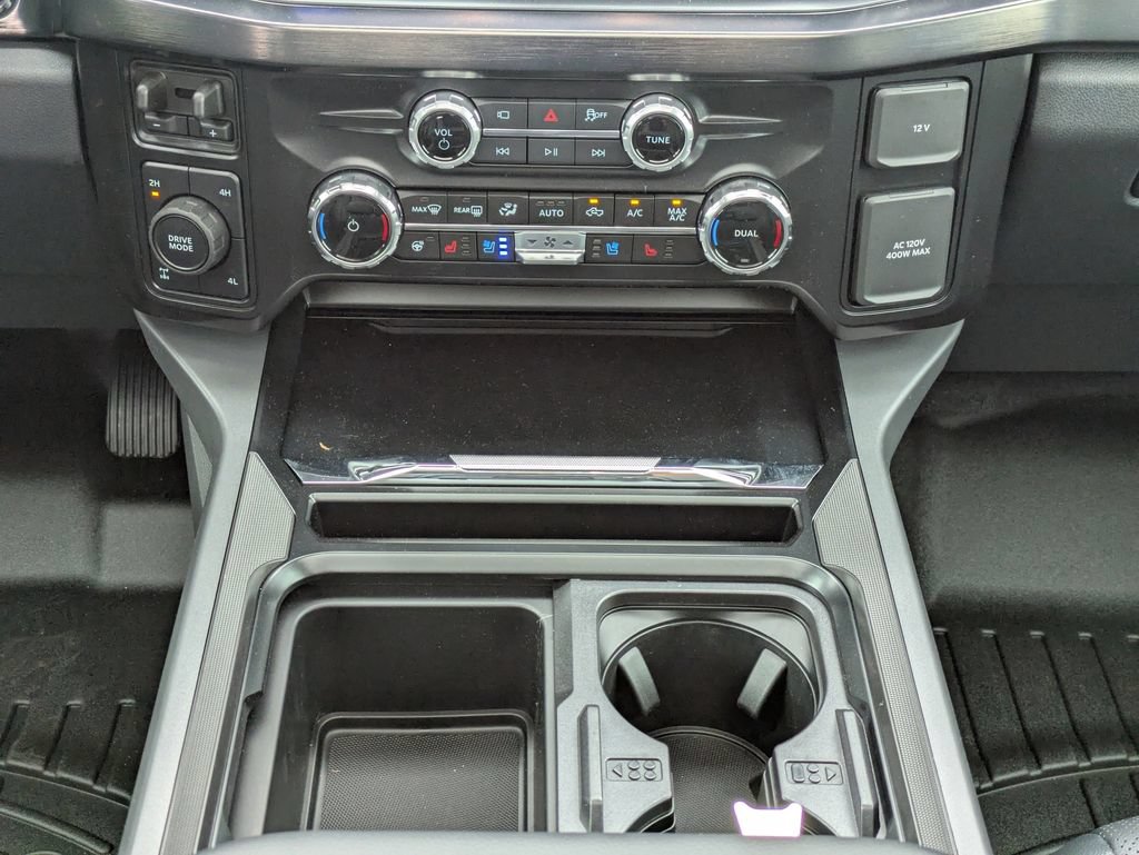 New 2026 Ford F250 Lariat w/ Black Appearance Package AWD/4WD image 24