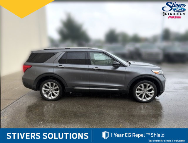 Used 2022 Ford Explorer Platinum w/ Equipment Group 601A AWD/4WD image 5