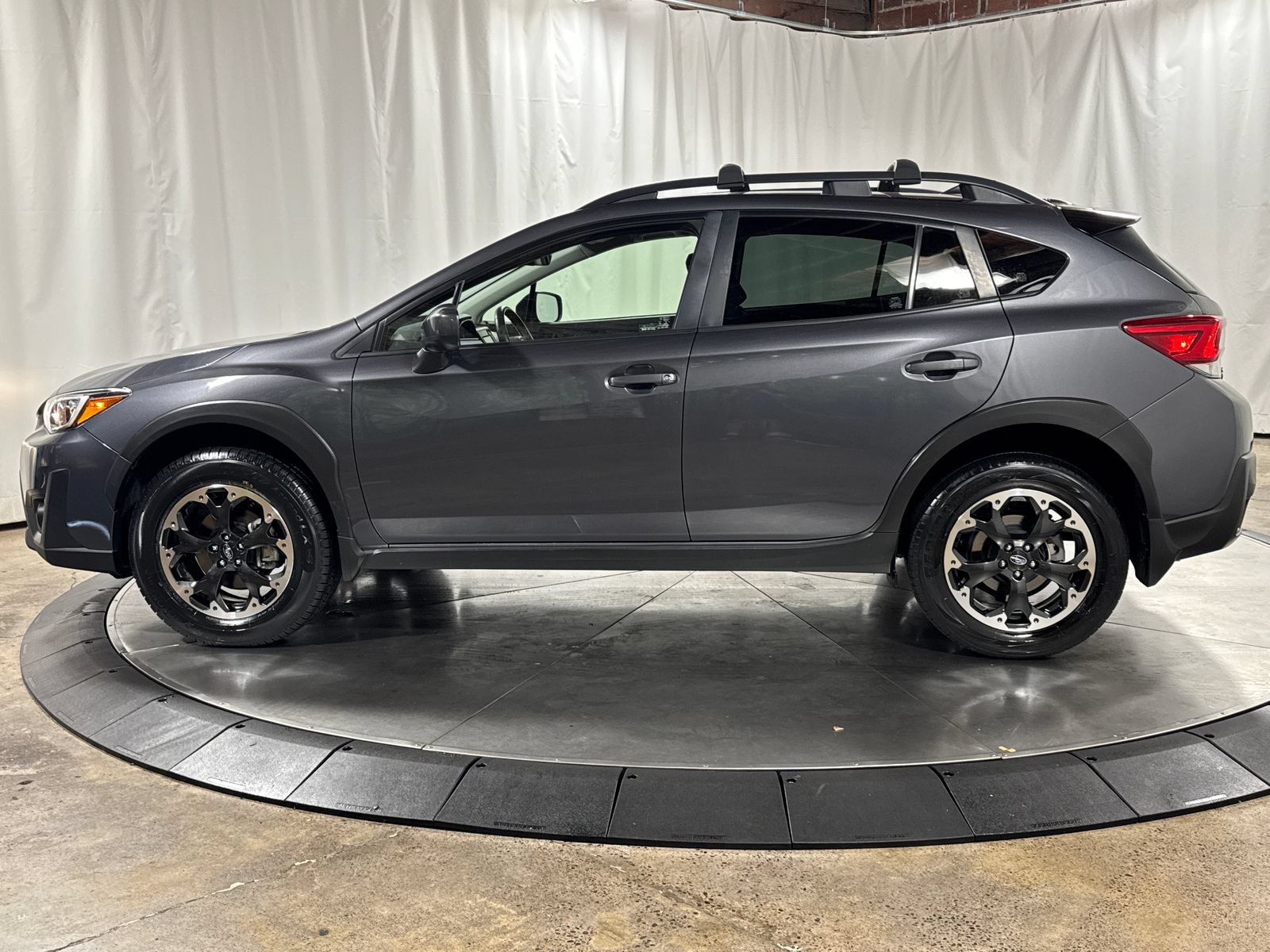 Used 2021 Subaru Crosstrek 2.0i Premium w/ Popular Package #2 AWD/4WD image 8