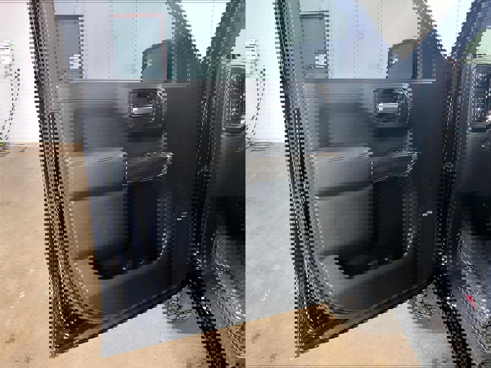 Used 2020 Chevrolet Silverado 1500 LT Trail Boss image 24