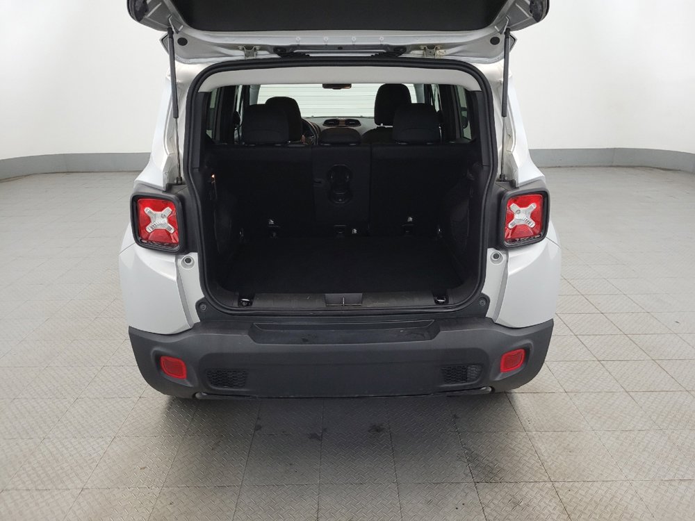 Used 2020 Jeep Renegade Altitude image 29