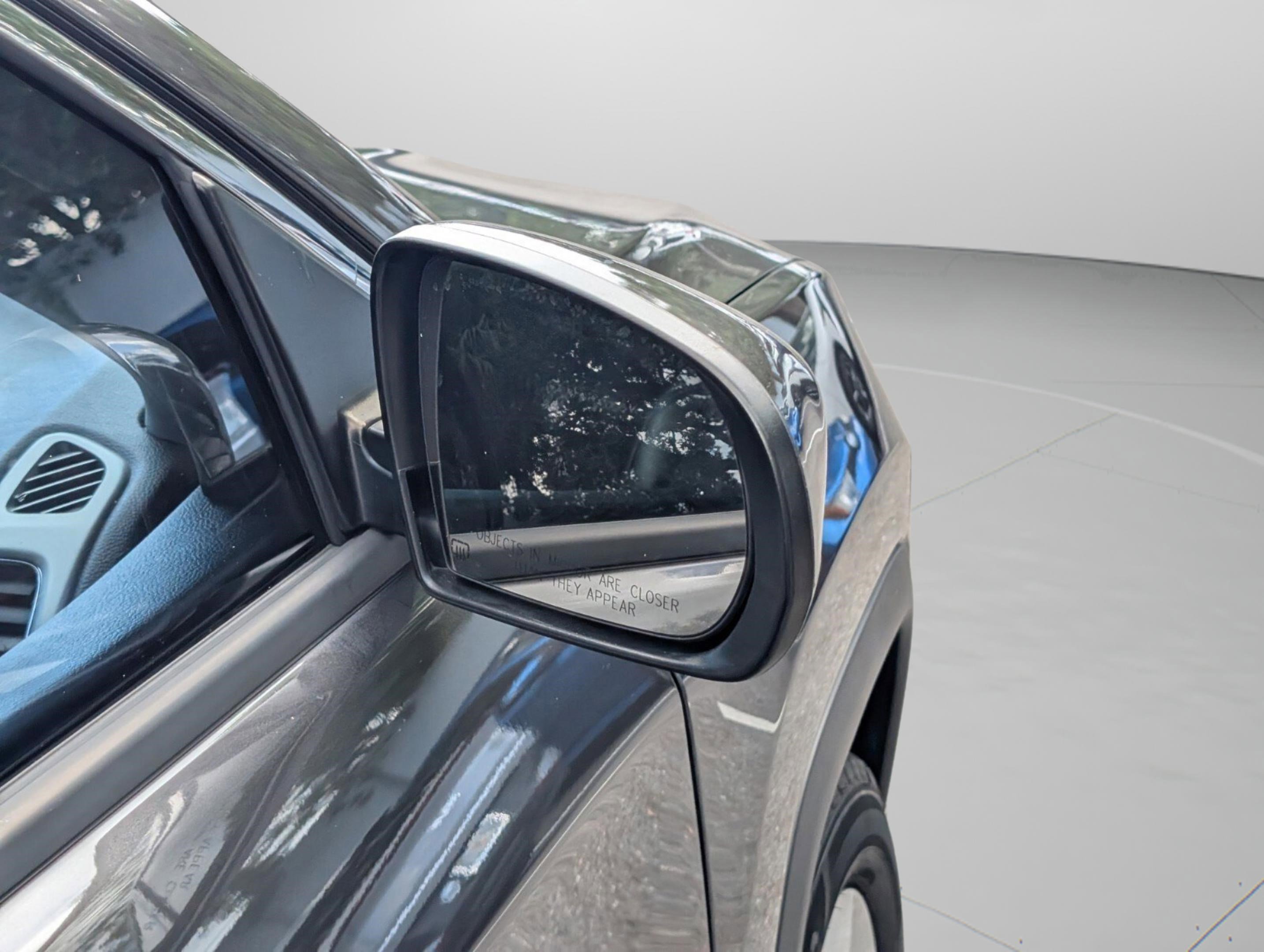 Used 2019 Jeep Compass Latitude image 32