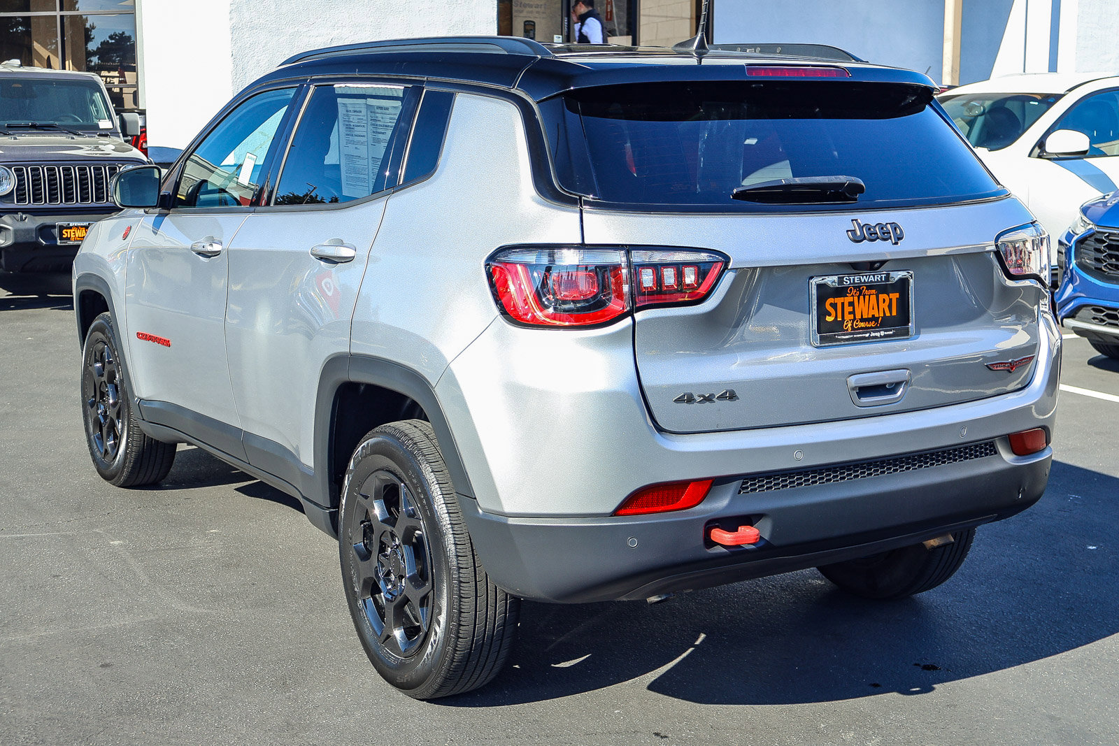 Used 2024 Jeep Compass Trailhawk image 23