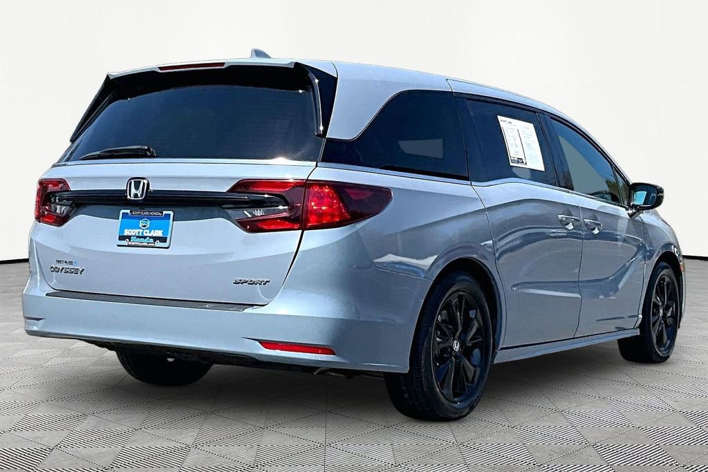 Used 2024 Honda Odyssey Sport image 6