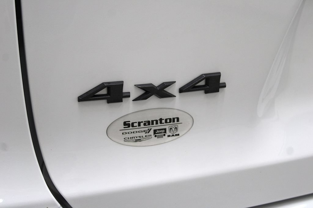 Certified 2020 Jeep Cherokee High Altitude AWD/4WD image 43