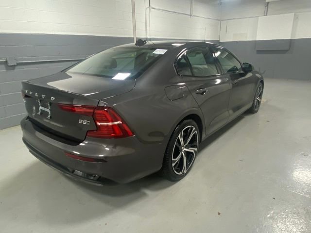 Certified 2025 Volvo S60 B5 Core image 3