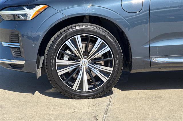 Certified 2023 Volvo XC60 T8 Ultimate image 30