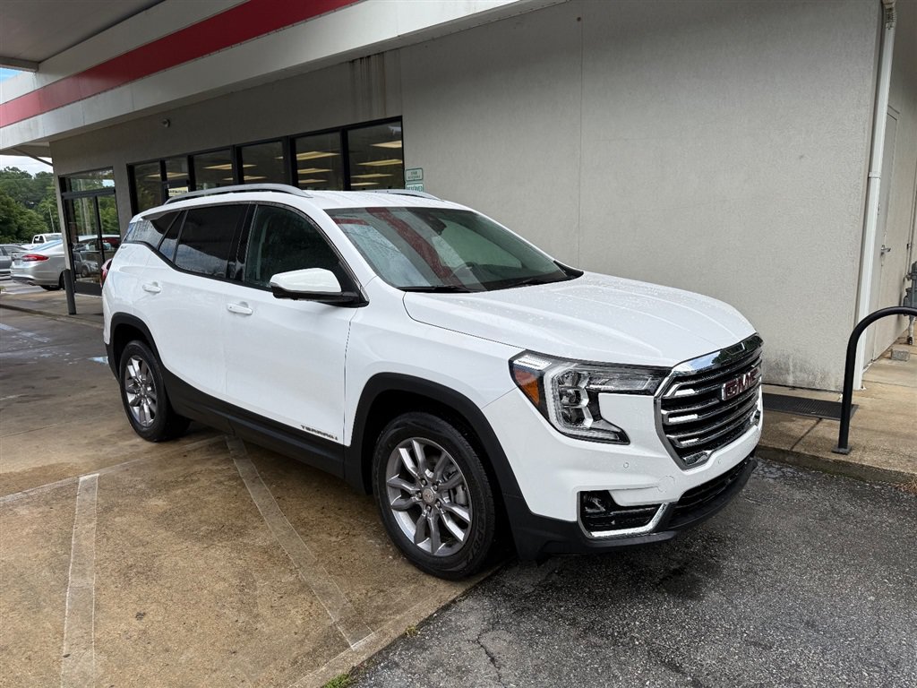 Used 2022 GMC Terrain SLT w/ Tech Package