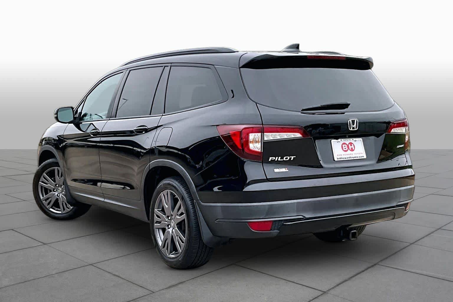 Used 2022 Honda Pilot Sport image 12