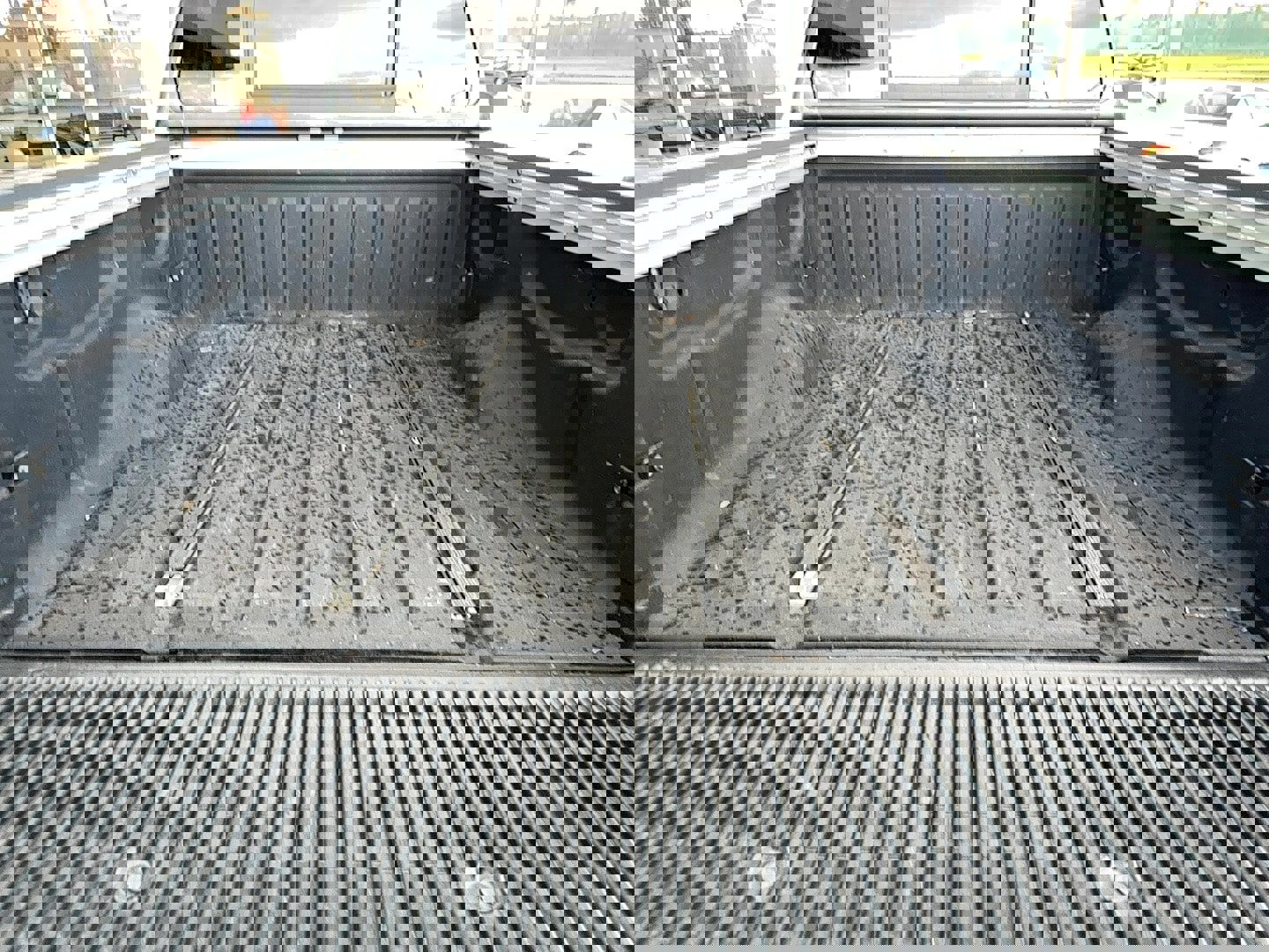 Used 2012 Nissan Titan SL image 26