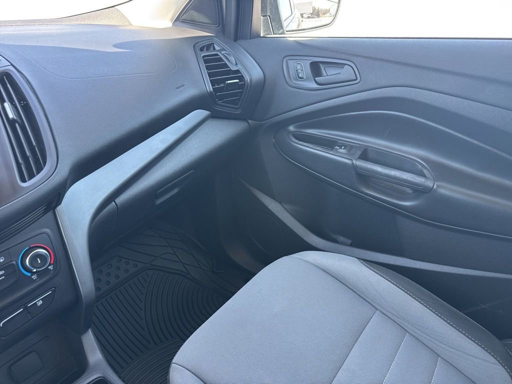 Used 2017 Ford Escape S image 31