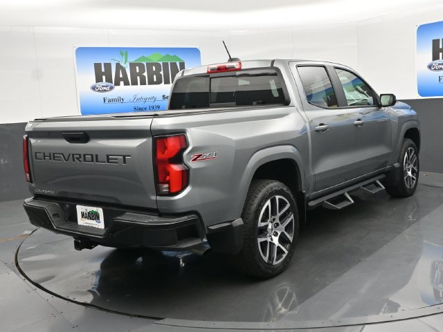 Used 2024 Chevrolet Colorado Z71 w/ Z71 Convenience Package 2 AWD/4WD image 5