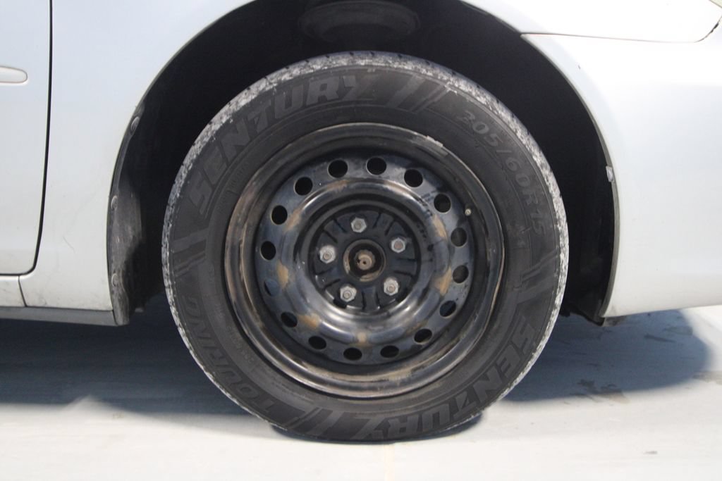 Used 2006 Toyota Camry FWD image 26