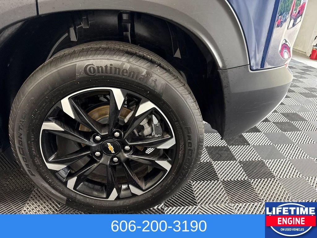 Used 2023 Chevrolet TrailBlazer LT FWD image 12