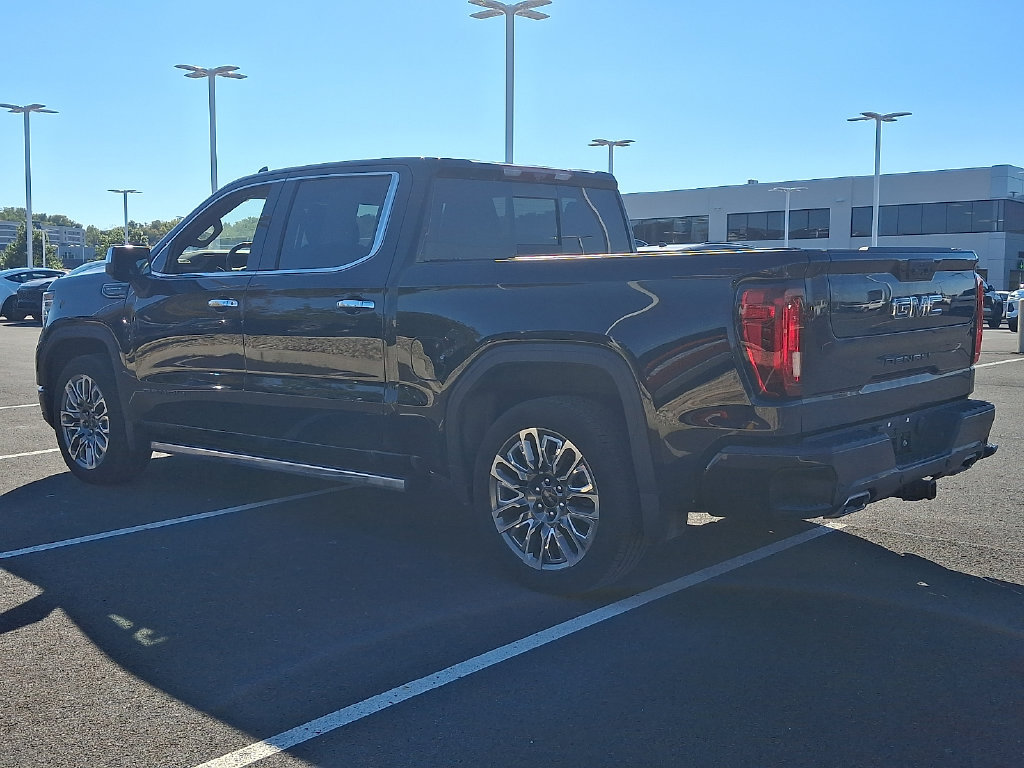 Used 2024 GMC Sierra 1500 Denali Ultimate AWD/4WD image 4
