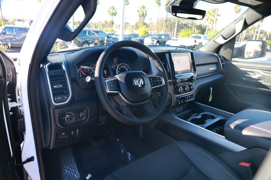 New 2026 RAM 1500 4x4 Crew Cab image 10