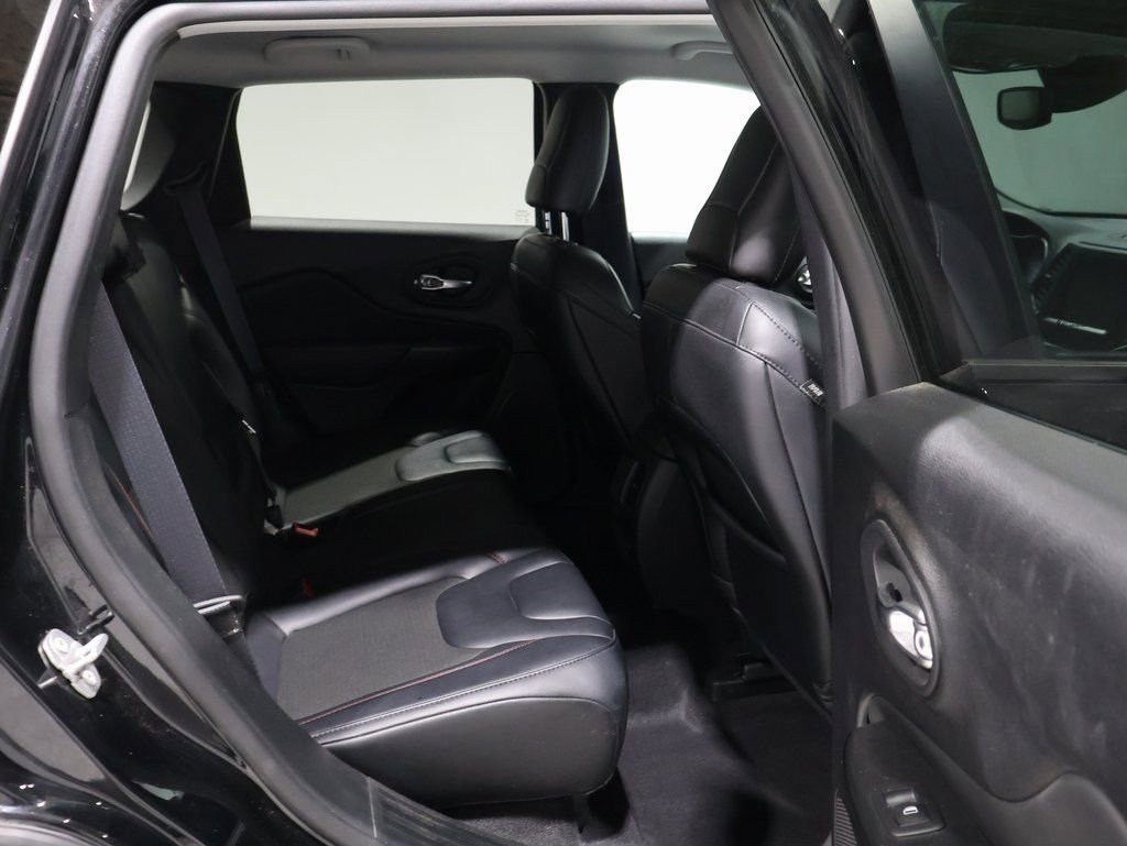 Used 2022 Jeep Cherokee Trailhawk w/ Comfort/Convenience Group image 20