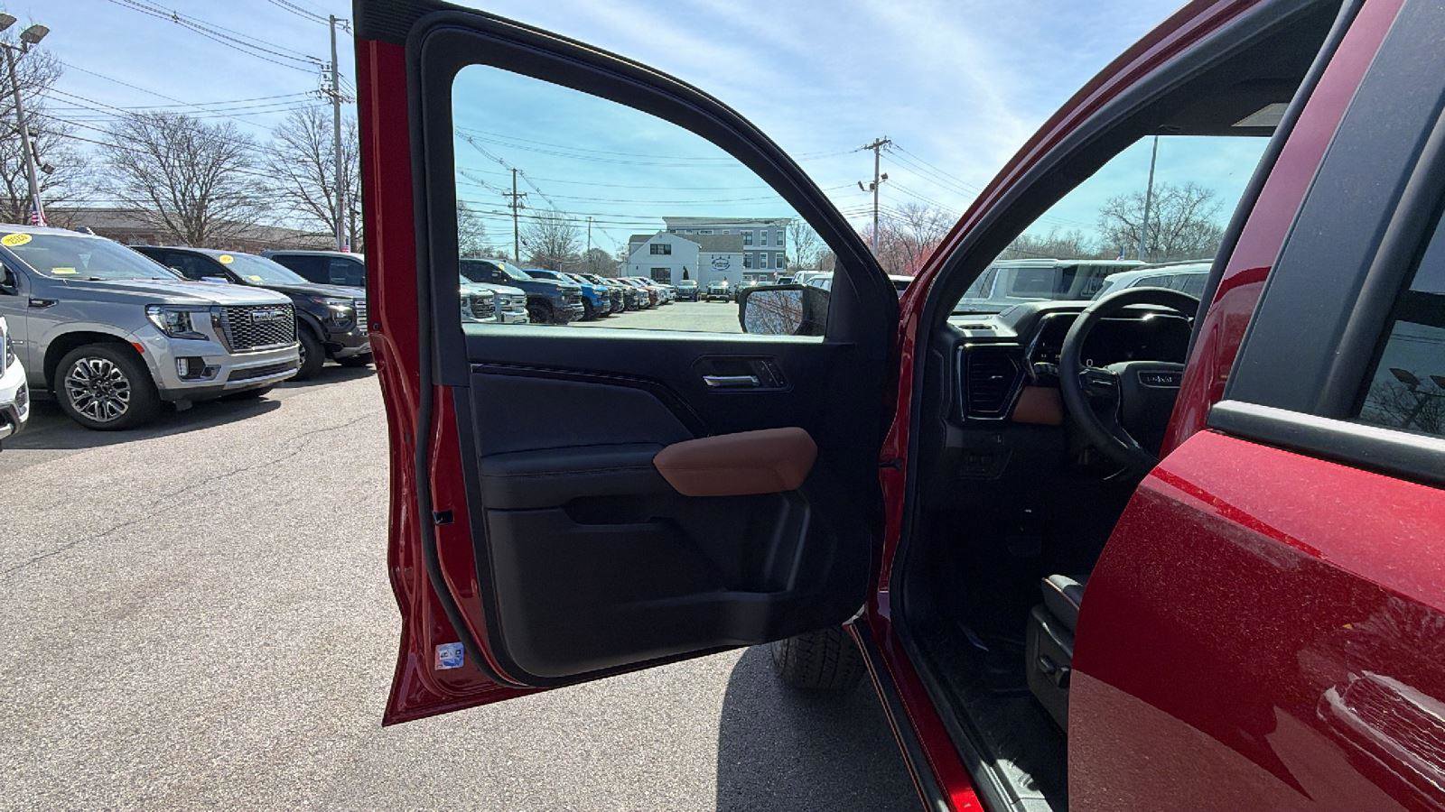 New 2026 GMC Canyon AT4 w/ Technology Plus Package image 14