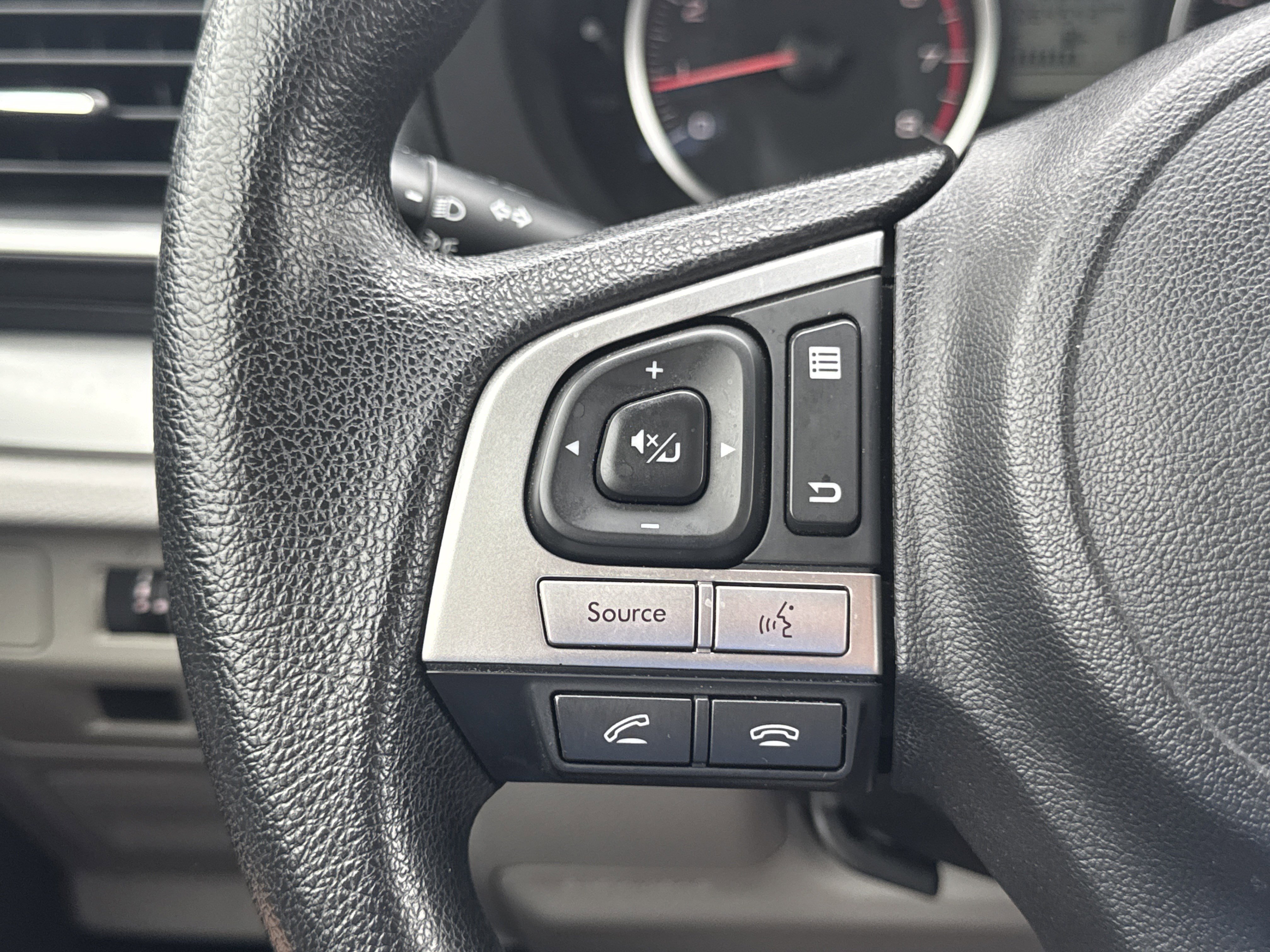 Used 2018 Subaru Forester 2.5i Premium w/ All-Weather Package AWD/4WD image 14