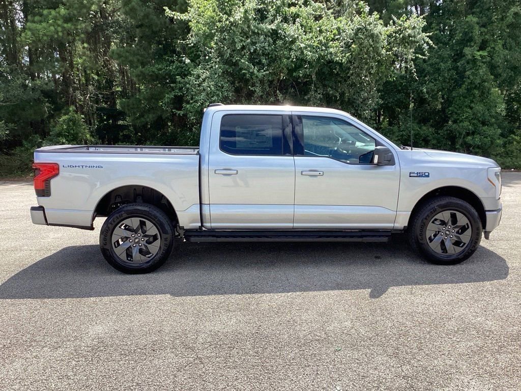 New 2025 Ford F150 Lightning Flash image 4