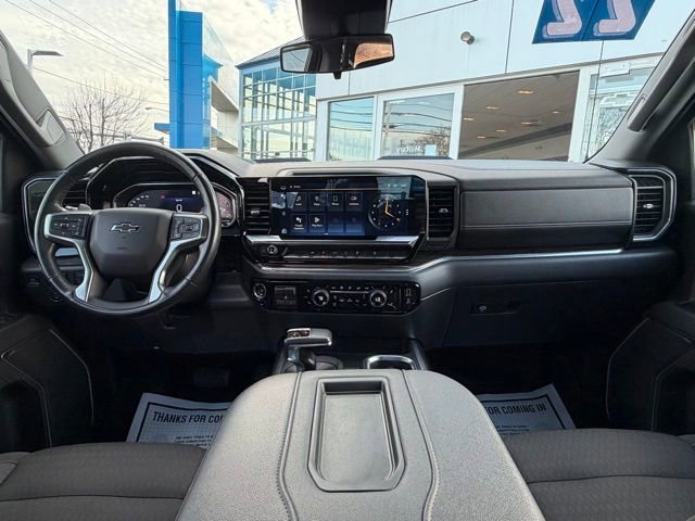 Used 2022 Chevrolet Silverado 1500 LT Trail Boss w/ Protection Package AWD/4WD image 2