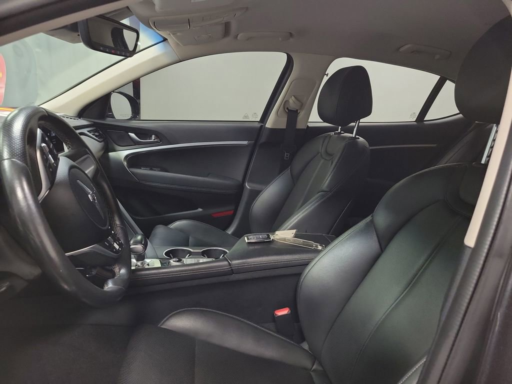 Used 2022 Genesis G70 2.0T AWD/4WD image 12