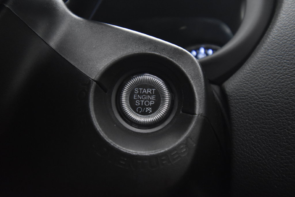 Used 2023 Jeep Renegade Altitude w/ Sun/Sound Group AWD/4WD image 30