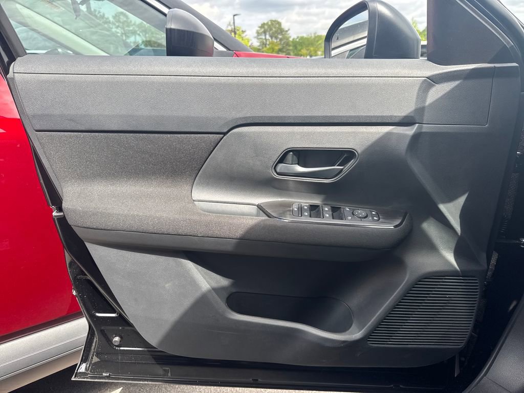 New 2026 Nissan Kicks S image 11