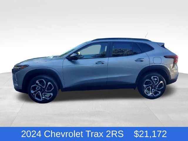 Certified 2024 Chevrolet Trax RS w/ Driver Confidence Package FWD image 2