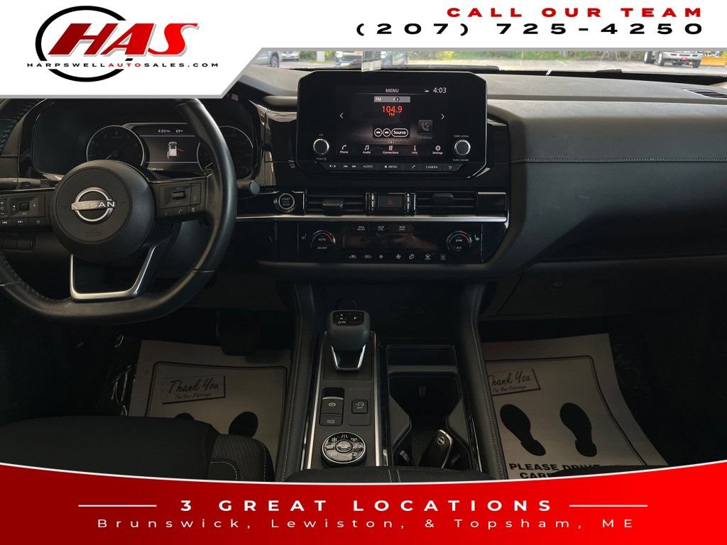 Used 2023 Nissan Pathfinder SV AWD/4WD image 17