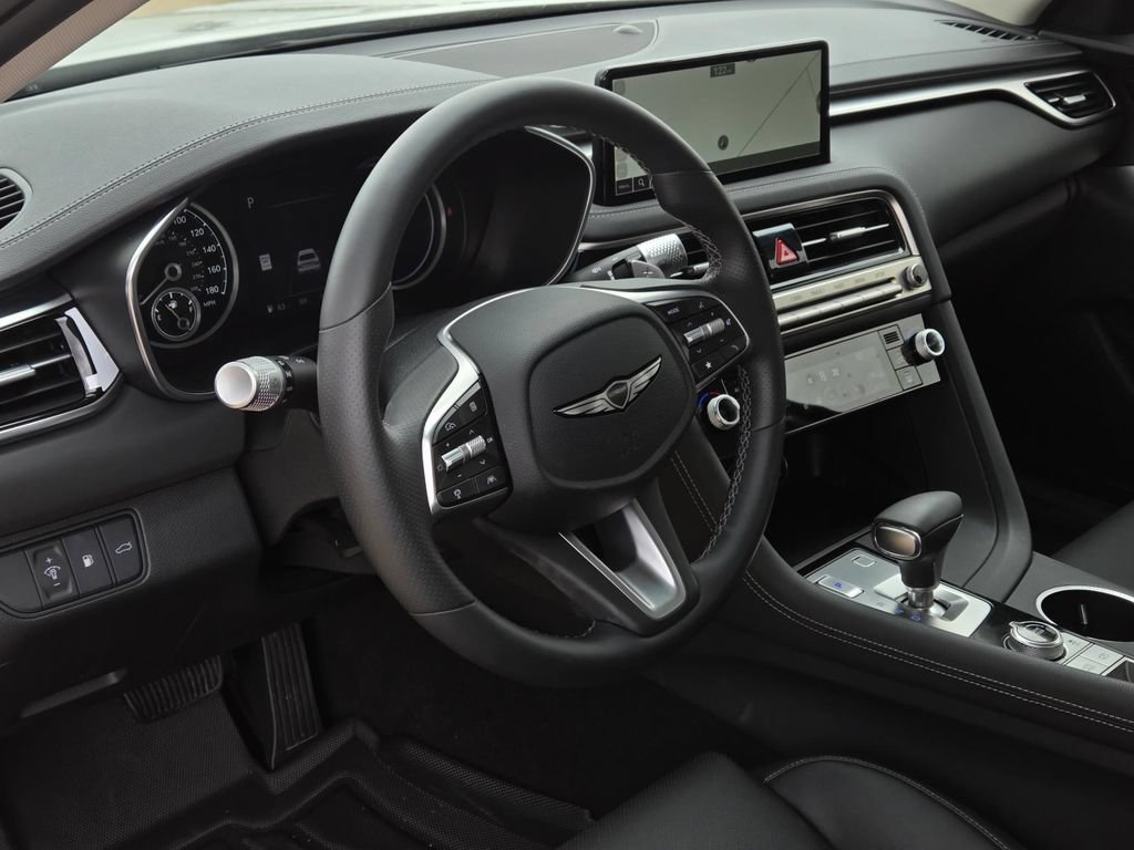 Used 2026 Genesis G70 2.5T AWD/4WD image 18