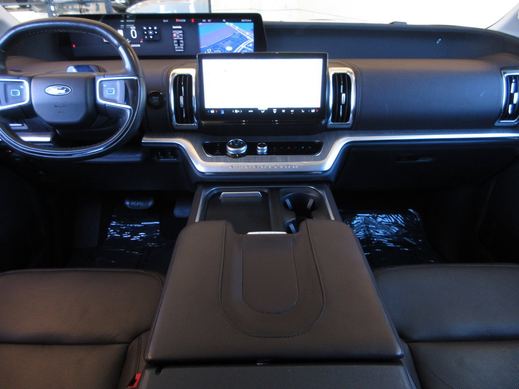 Certified 2025 Ford Expedition Max Platinum w/ Platinum Ultimate Package AWD/4WD image 19