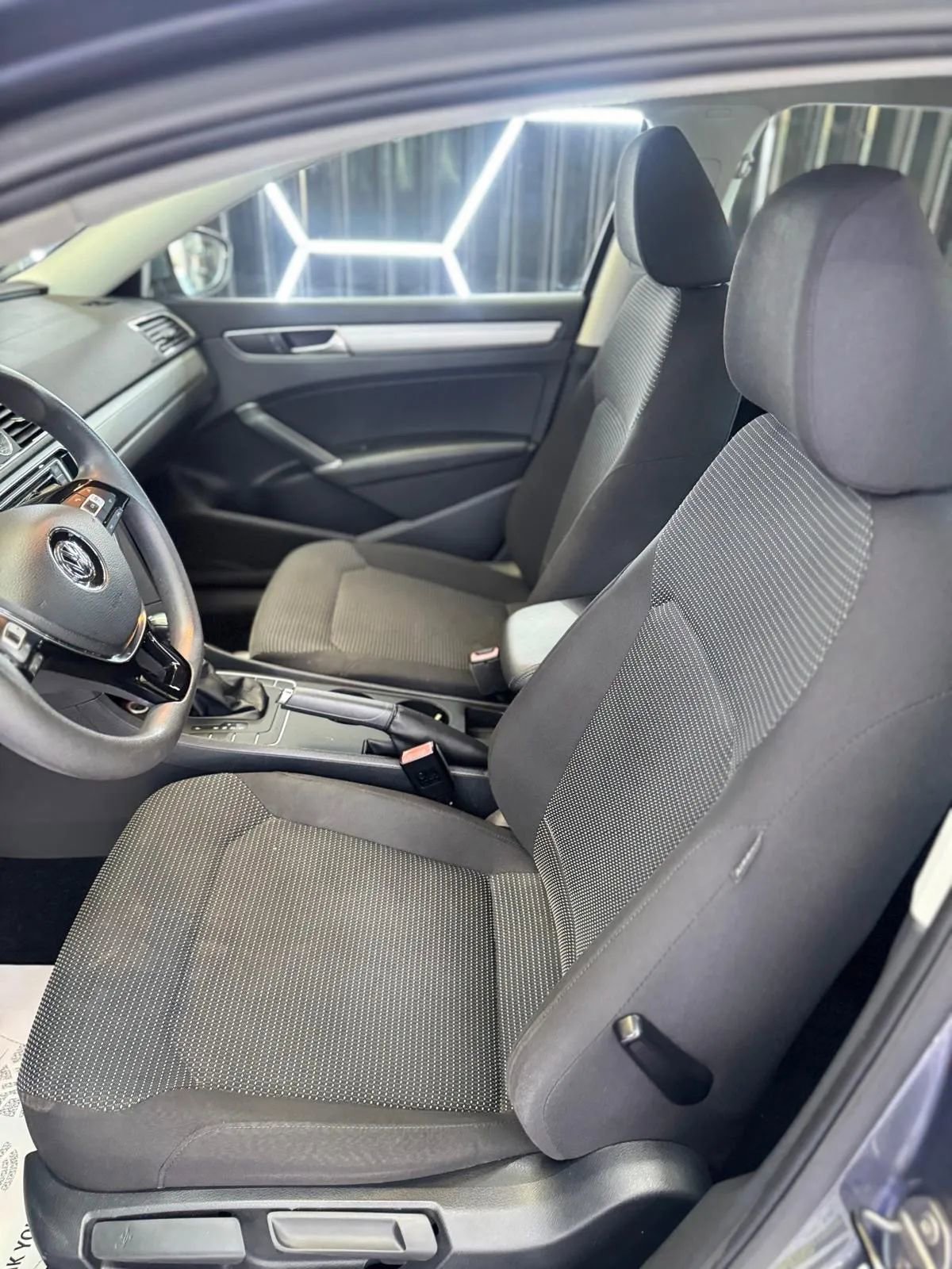 Used 2016 Volkswagen Passat 1.8T S image 31