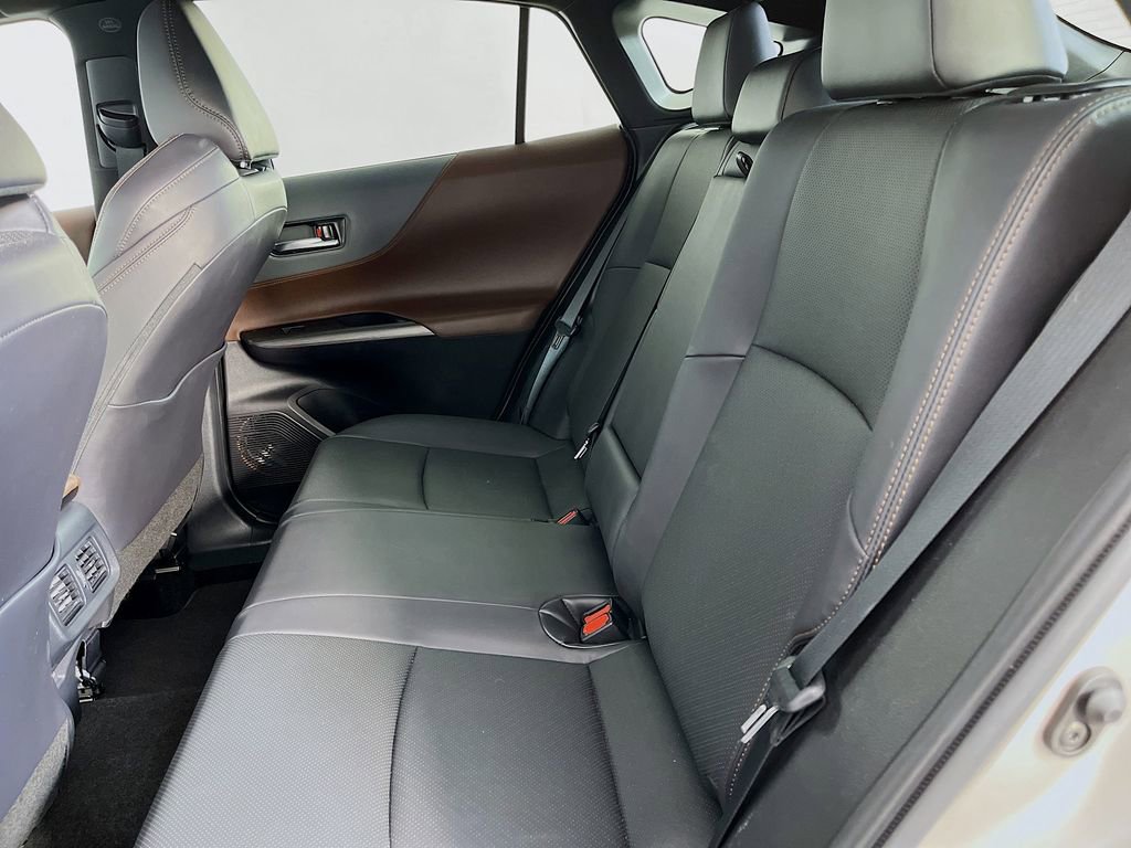 Used 2023 Toyota Venza Limited AWD/4WD image 32