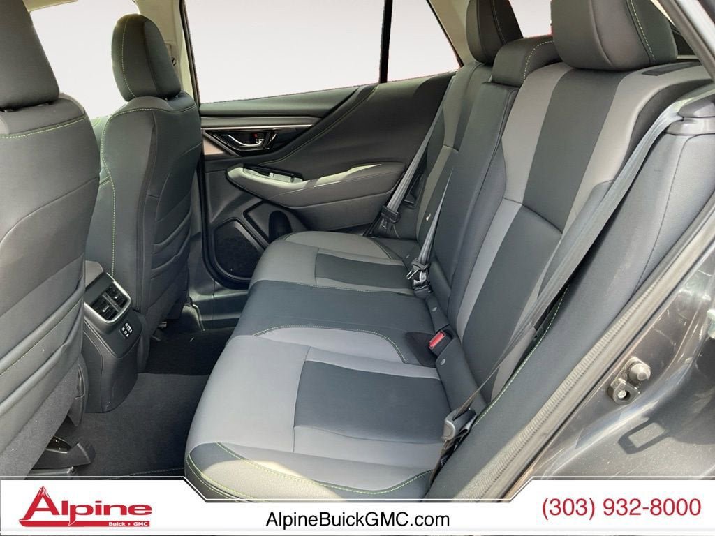 Used 2025 Subaru Outback Onyx Edition AWD/4WD image 13