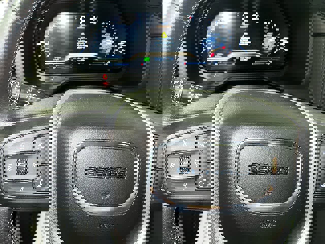 Used 2022 GMC Yukon Denali w/ Denali Ultimate Package image 17