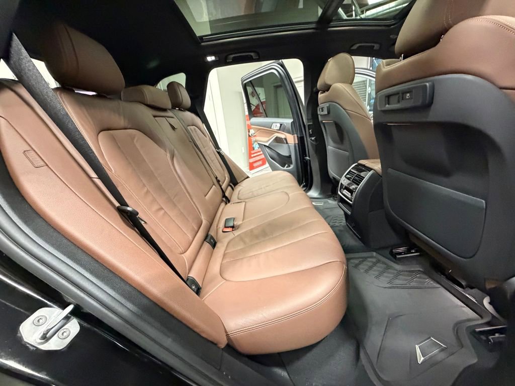 Used 2019 BMW X5 xDrive40i w/ Convenience Package image 49