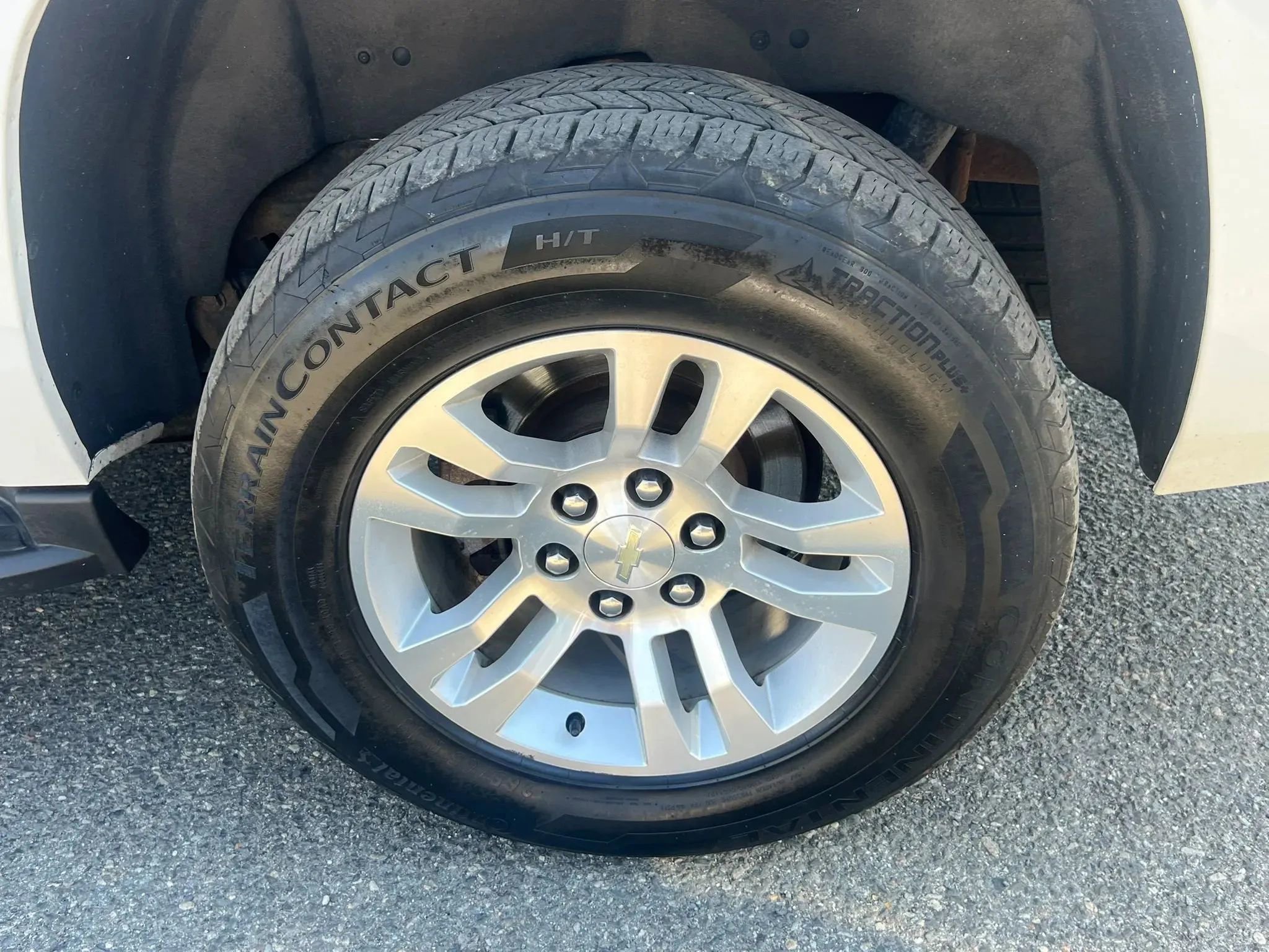 Used 2019 Chevrolet Suburban LT AWD/4WD image 11