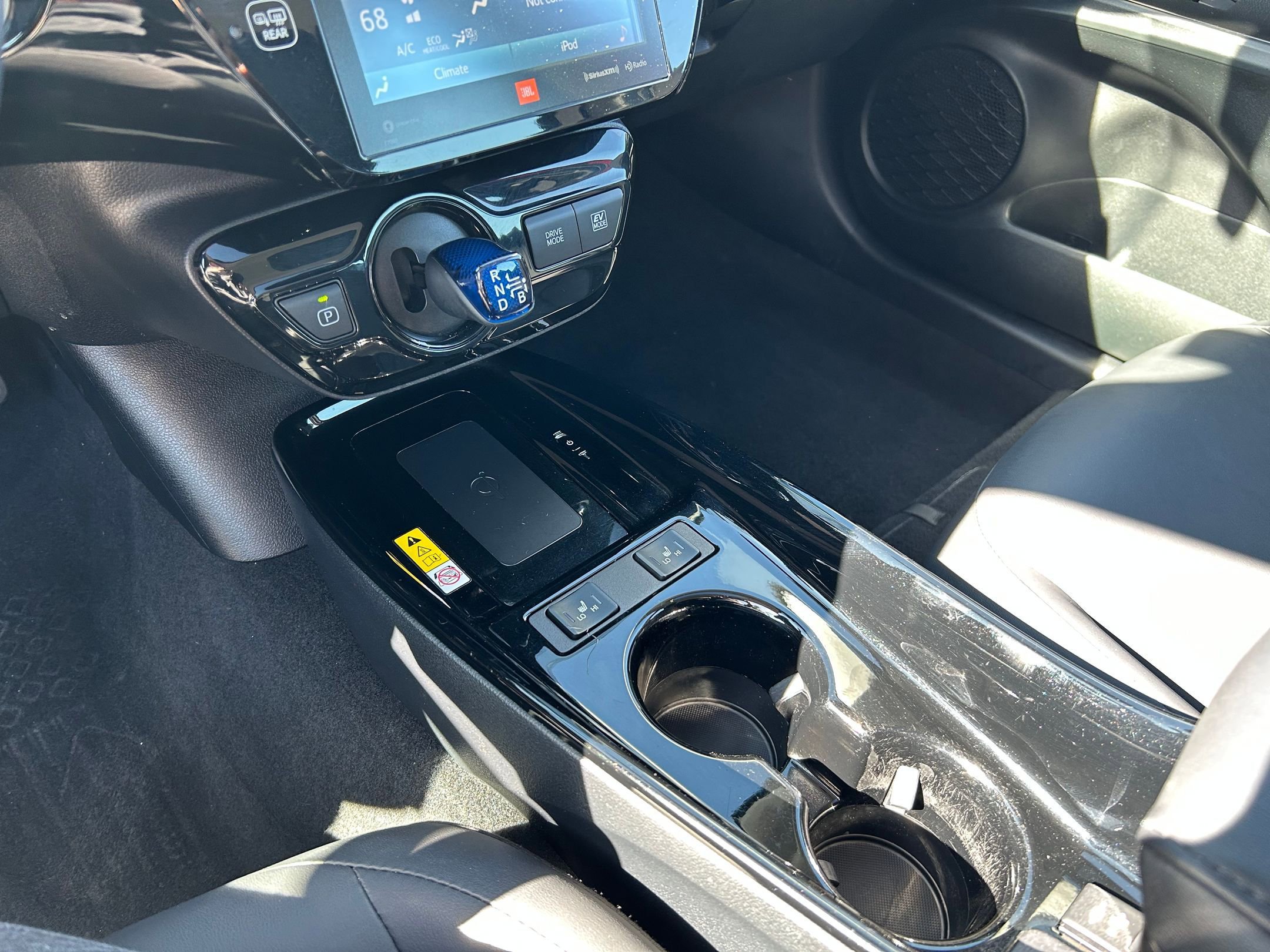 Certified 2022 Toyota Prius Limited w/ Premium Convenience Package FWD image 22