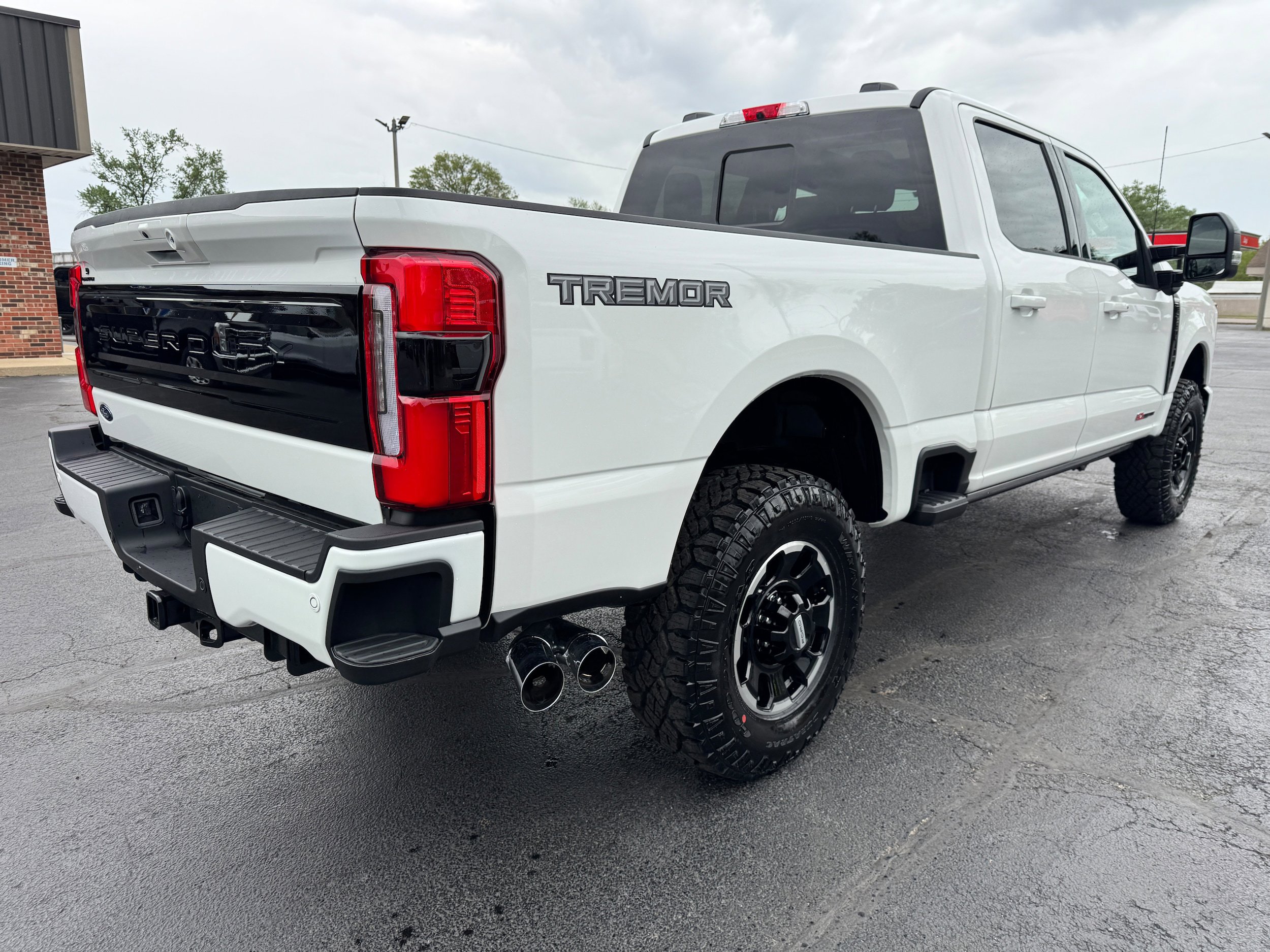 New 2026 Ford F250 Platinum w/ Tremor Off-Road Package AWD/4WD image 7