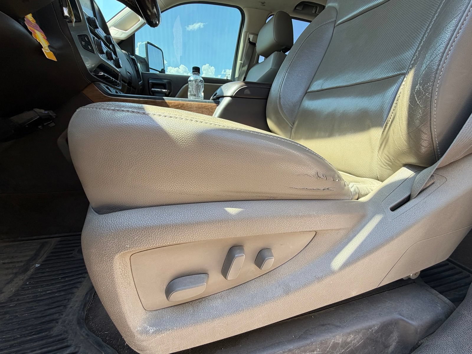 Used 2015 Chevrolet Silverado 3500 LTZ w/ Duramax Plus Package AWD/4WD image 6