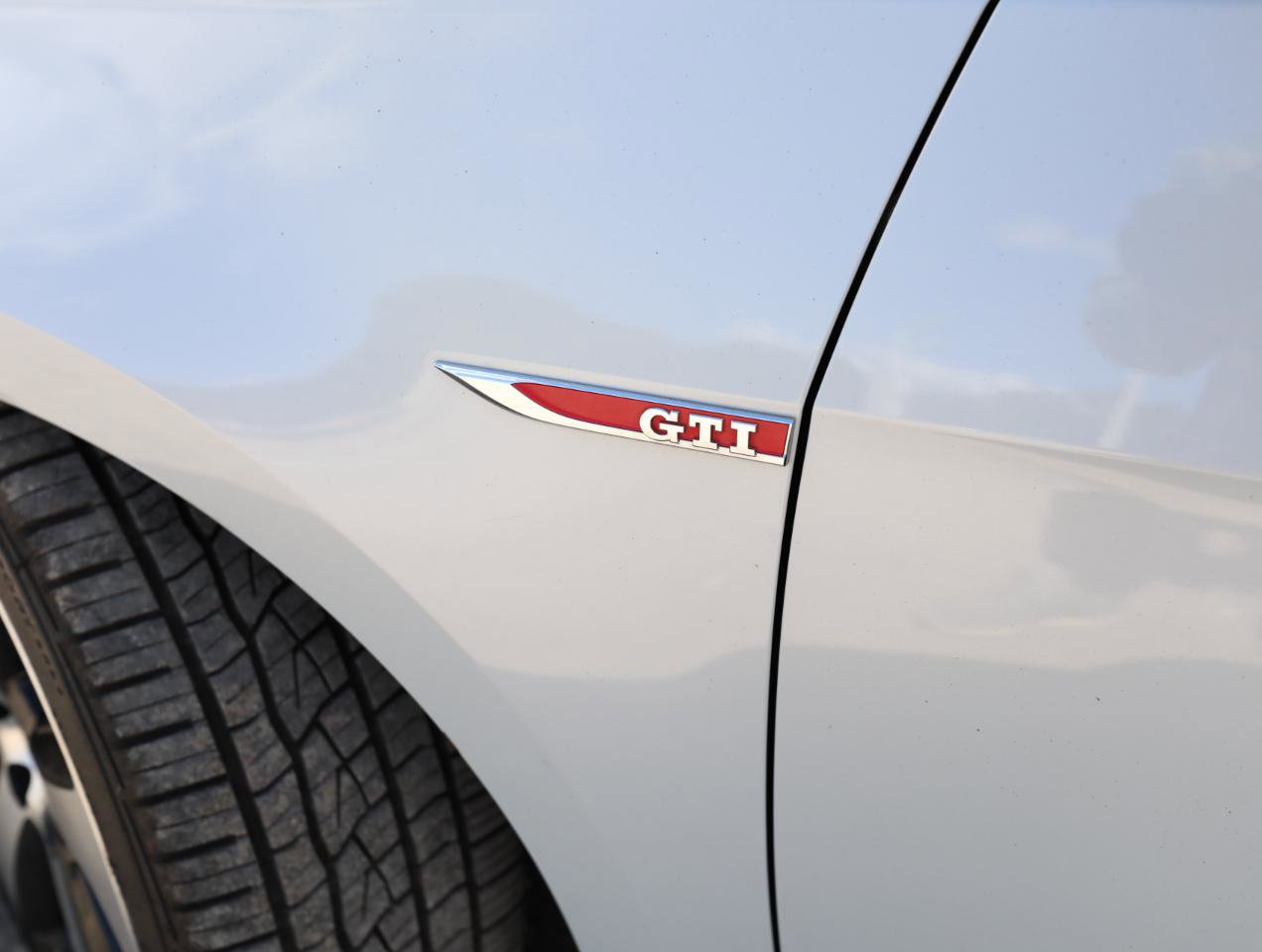 Used 2018 Volkswagen GTI S image 9