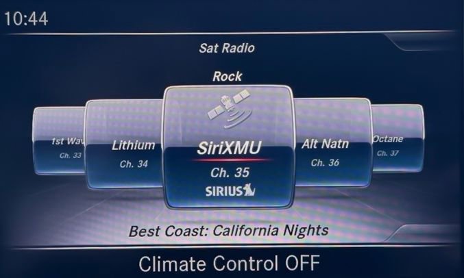 Used 2019 Mercedes-Benz GLC 350e 4MATIC image 24