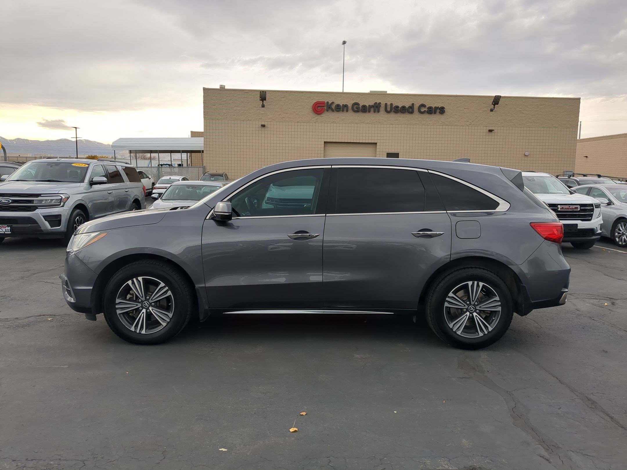 Used 2018 Acura MDX FWD image 9