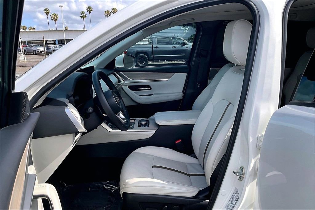 Certified 2025 MAZDA CX-90 Plug-In Hybrid w/ Premium Plus AWD/4WD image 14