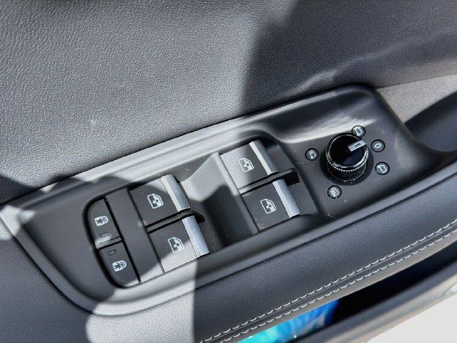 Used 2026 Audi Q8 Premium Plus AWD/4WD image 23