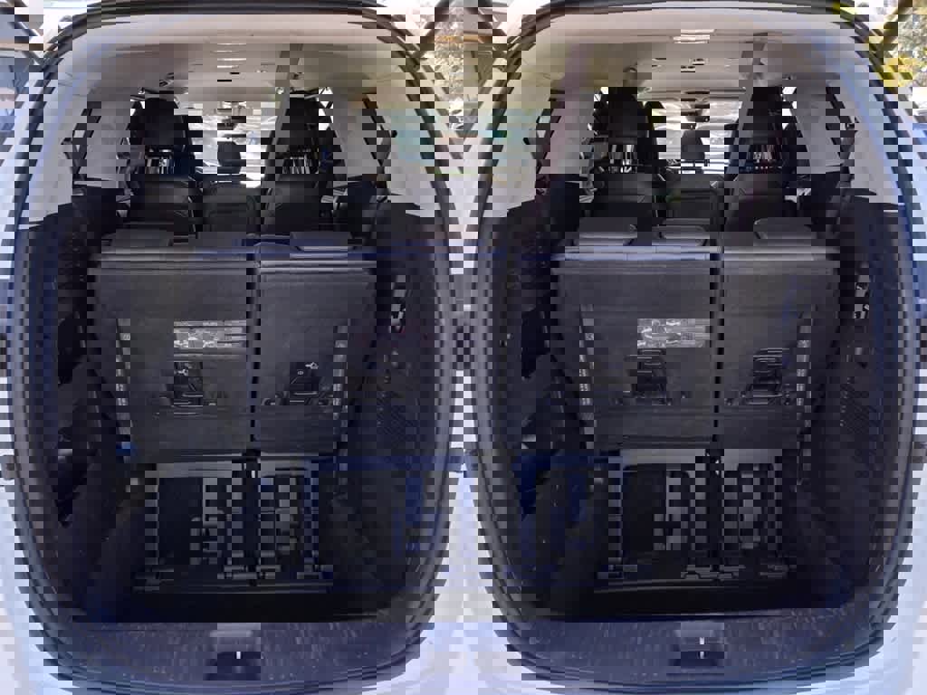 Used 2022 Kia Carnival SX image 14